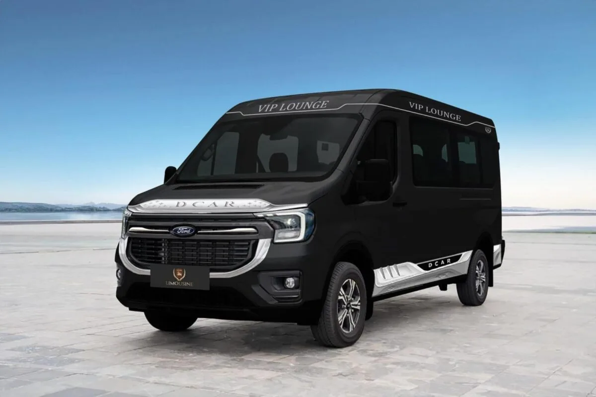 Ford Transit Limousine 2025; Giá Lăn Bánh, Thông Số, Ưu Đãi 11/2025